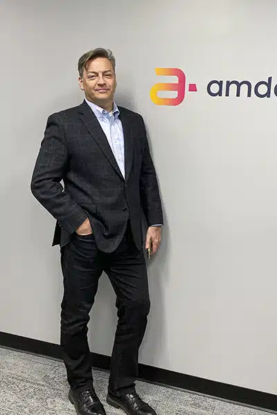 Pablo Cella, Amdocs, portrait standing