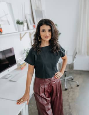 Ana Flores