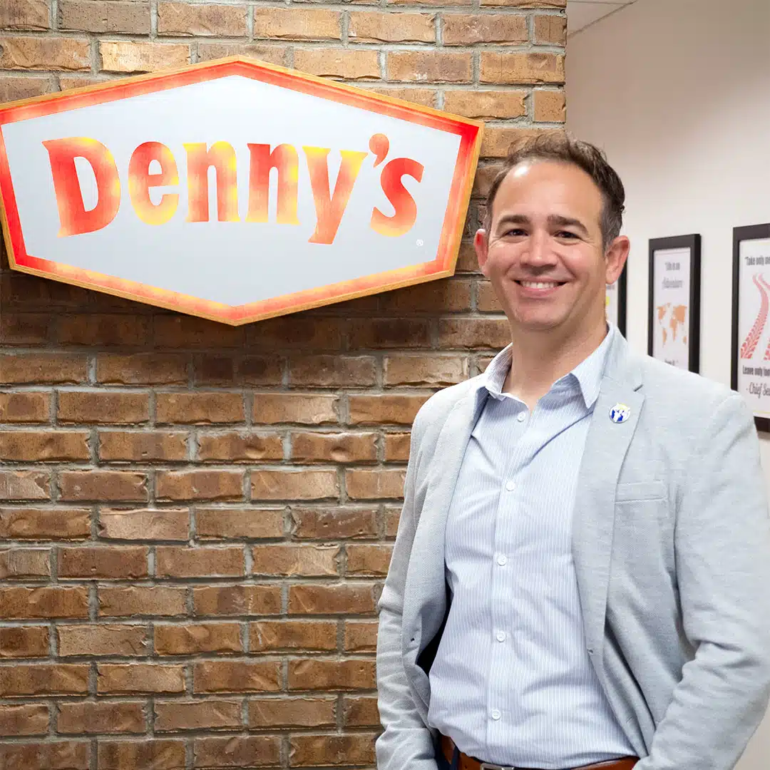 Gabriel Montauti. Dennys