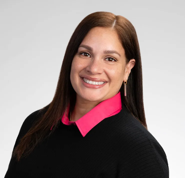 Lorraine Hernández Owens Corning